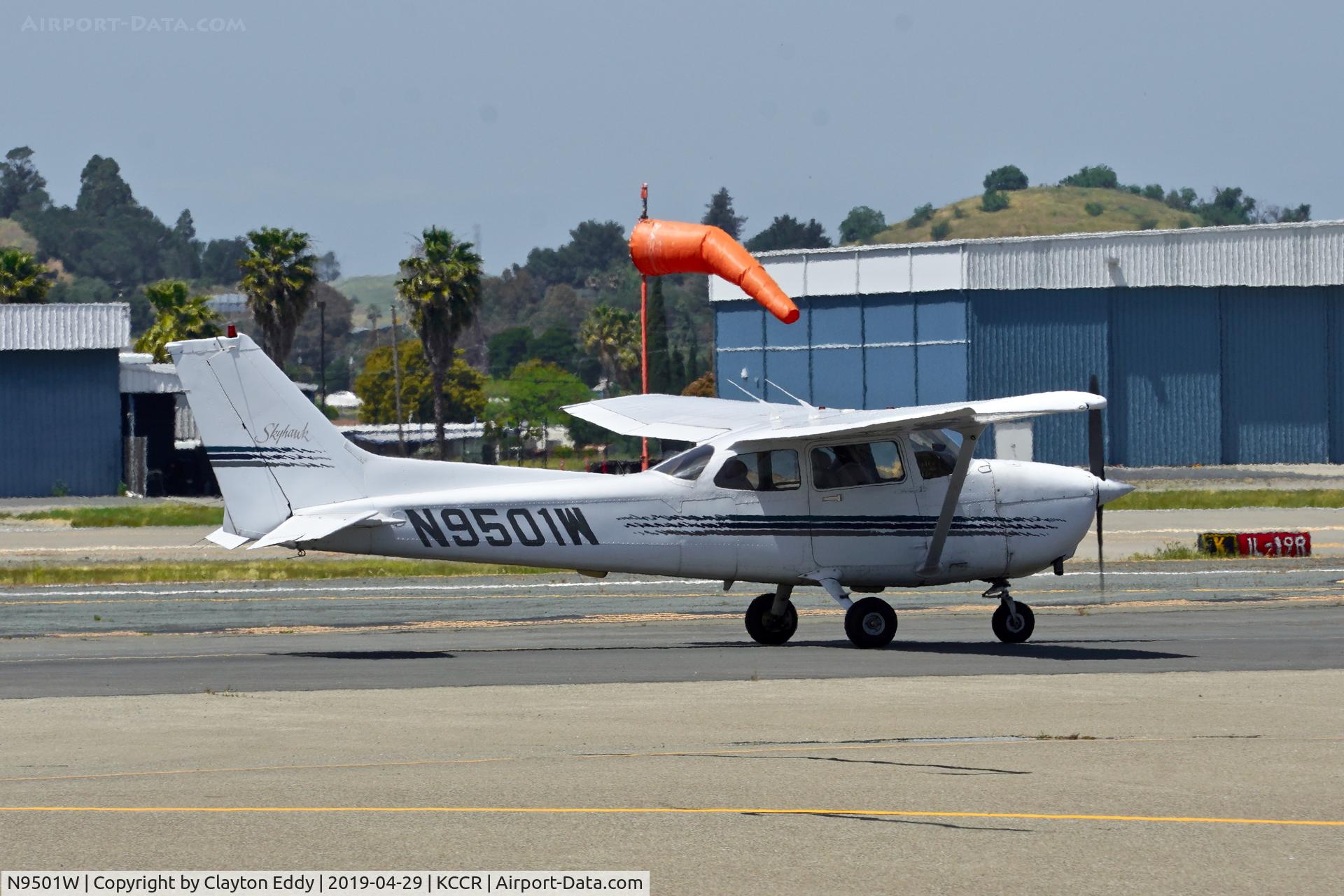 N9501W, 1997 Cessna 172R C/N 17280304, Buchanan Field Concord California 2019.