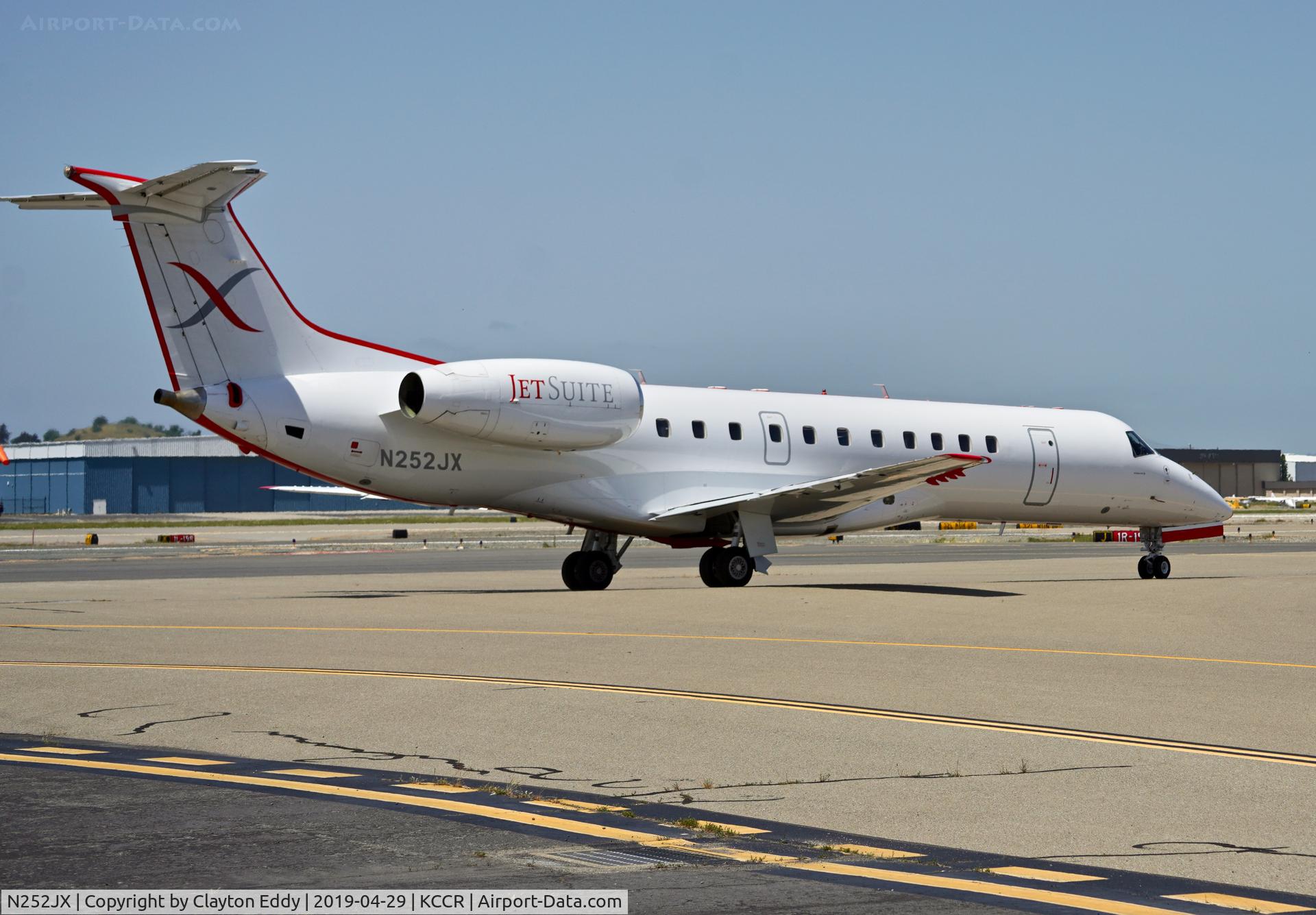 N252JX, 2000 Embraer ERJ-135LR (EMB-135LR) C/N 145276, Buchanan Field Concord California 2019.