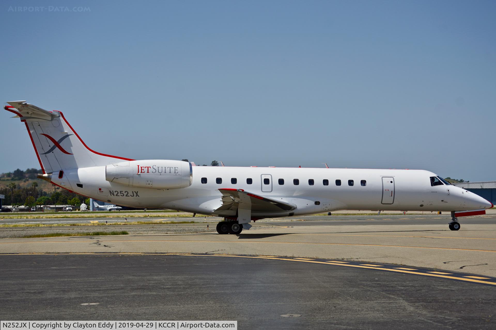 N252JX, 2000 Embraer ERJ-135LR (EMB-135LR) C/N 145276, Buchanan Field Concord California 2019.