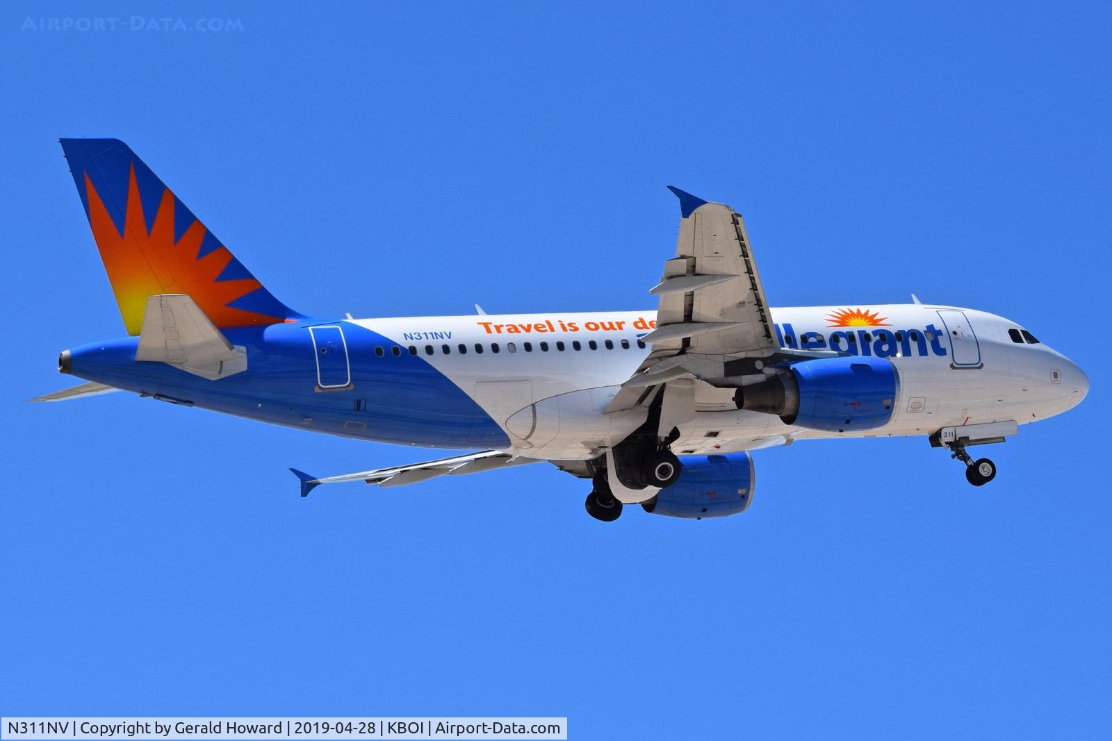 N311NV, 2006 Airbus A319-111 C/N 2702, Departing BOI.