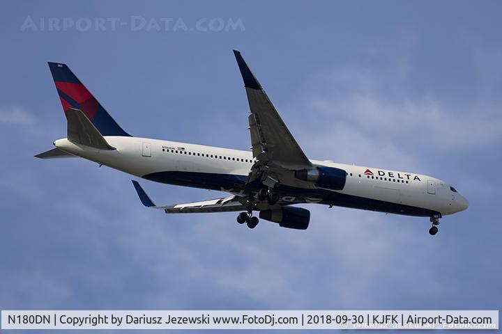 N180DN, 1992 Boeing 767-332 C/N 25985, Boeing 767-332/ER - Delta Air Lines  C/N 25985, N180DN