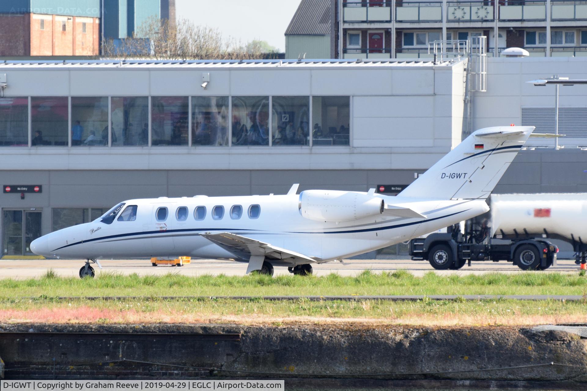 D-IGWT, 2008 Cessna 525A CitationJet CJ2+ C/N 525A-0403, Departing from London City Airport.