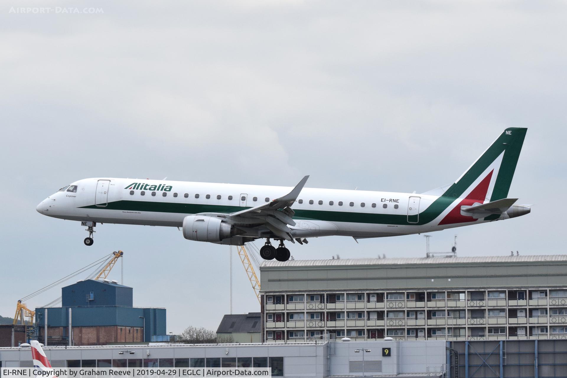 EI-RNE, 2012 Embraer 190STD (ERJ-190-100STD) C/N 19000520, Landing at London City Airport.