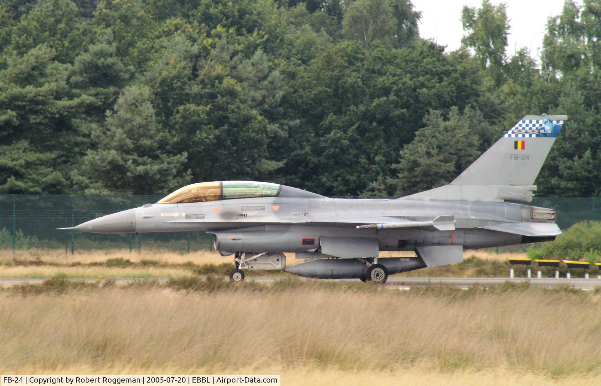 FB-24, General Dynamics F-16BM Fighting Falcon C/N 6J-24, SPOTTERSDAY.LEFT ON TAIL:OCU. RIGHT ON TAIL:25 YEARS BELGIAN VIPERS.