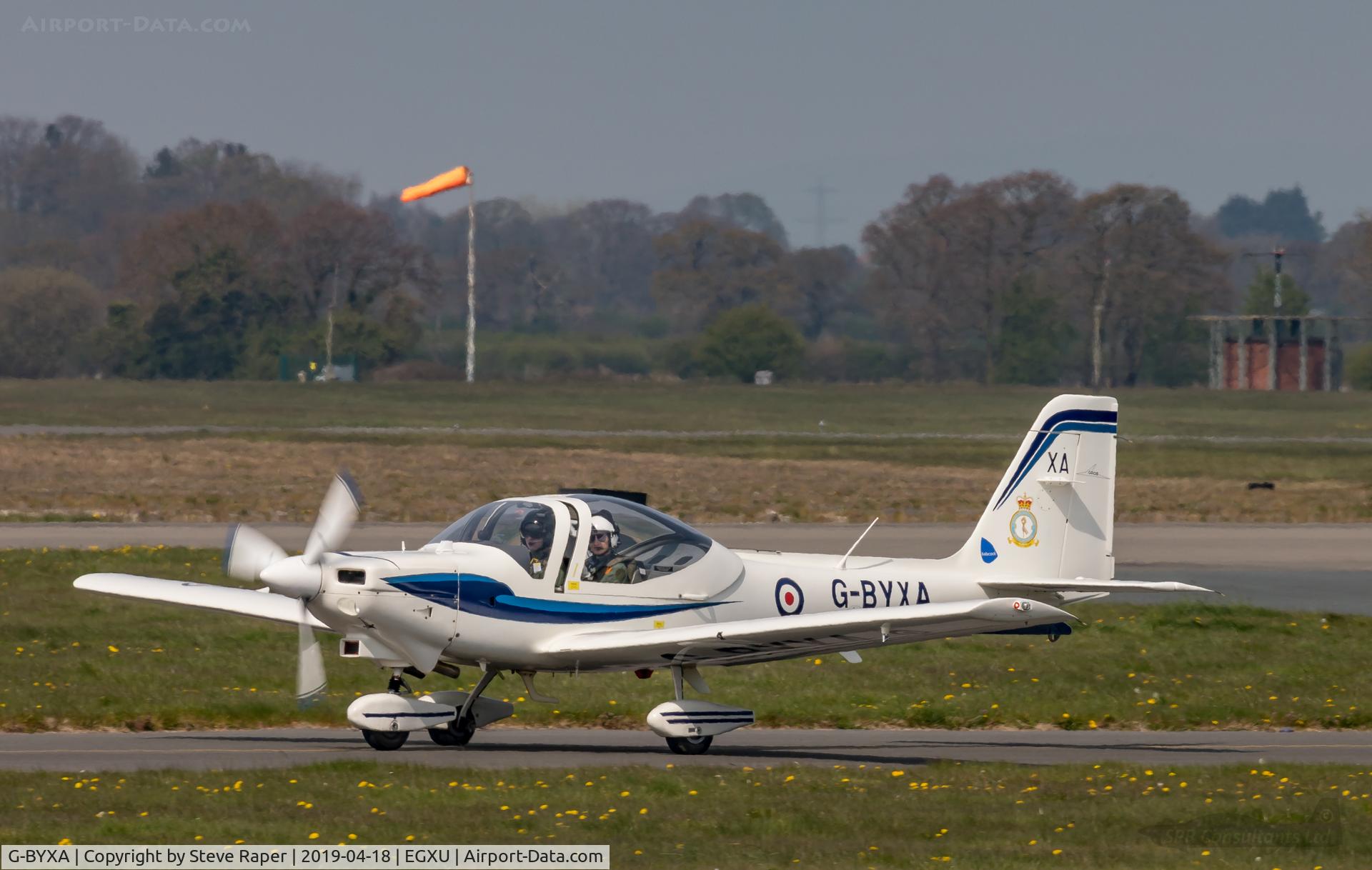 G-BYXA, 2001 Grob G-115E Tutor T1 C/N 82161/E, Getting ready to depart Linton