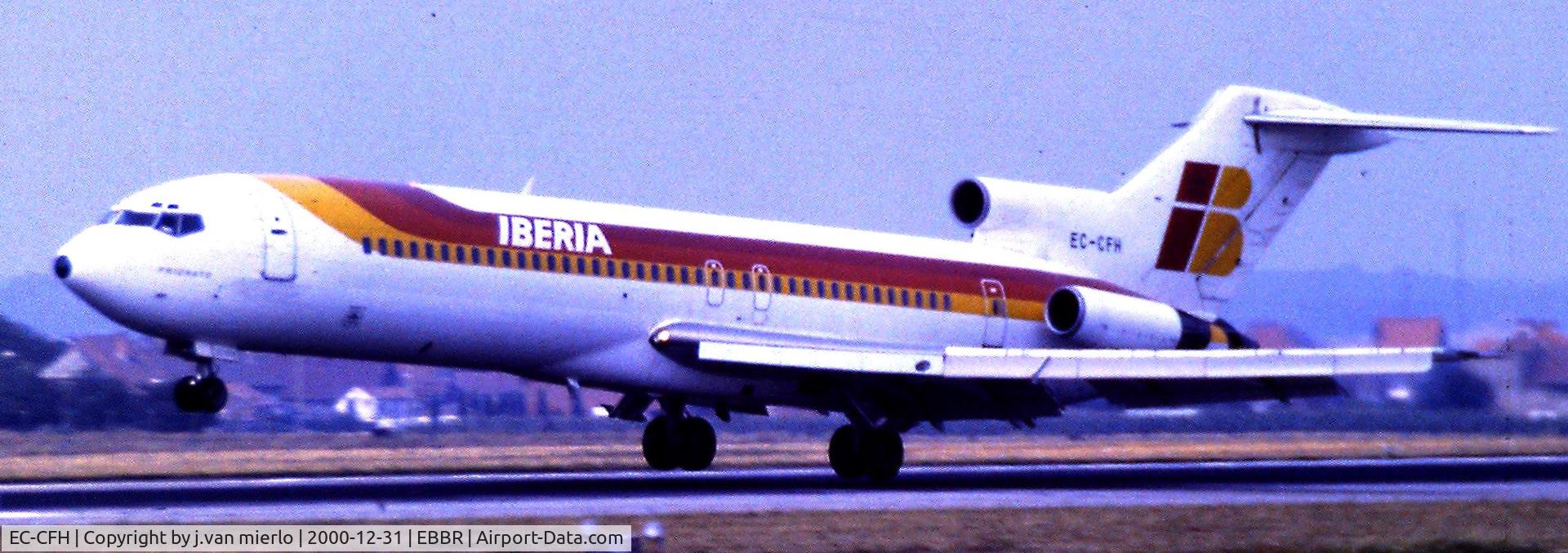 EC-CFH, 1974 Boeing 727-256 C/N 20818, Landing at Brussels 25L, '80s