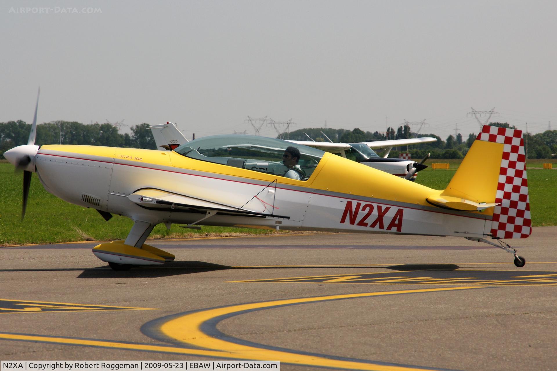 N2XA, 2002 Extra EA-300/L C/N 162, STAMPE FLY IN.
VISITOR EBAW.