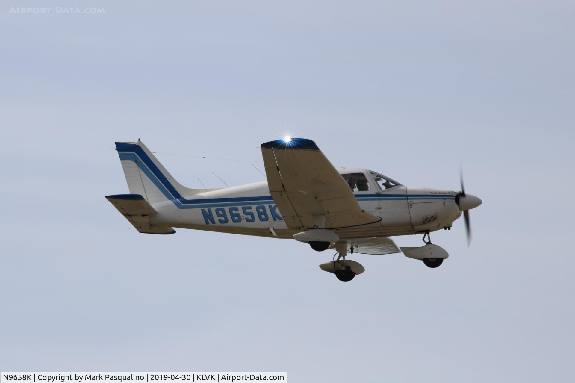 N9658K, 1976 Piper PA-28-181 C/N 28-7690271, Piper PA-28-181