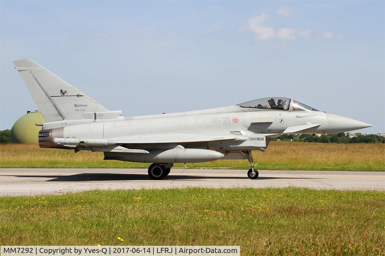 MM7292, Eurofighter EF-2000 Typhoon S C/N IS024, Eurofighter EF-2000 Typhoon S, Taxiing to flight line, Landivisiau Naval Air Base (LFRJ) Tiger Meet 2017