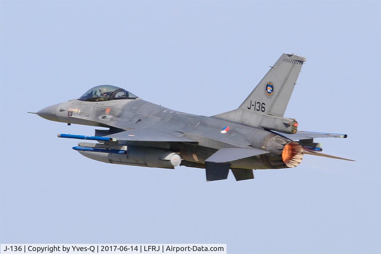 J-136, Fokker F-16AM Fighting Falcon C/N 6D-126, Fokker F-16AM Fighting Falcon, Take off rwy 26, Landivisiau Naval Air Base (LFRJ) Tiger Meet 2017