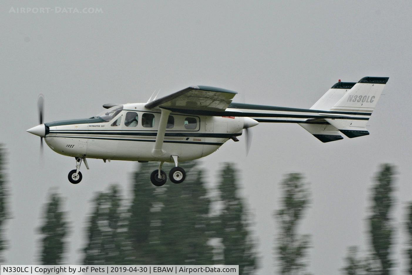 N330LC, 1980 Cessna P337H Pressurized Skymaster C/N P337-0352, At Antwerp.