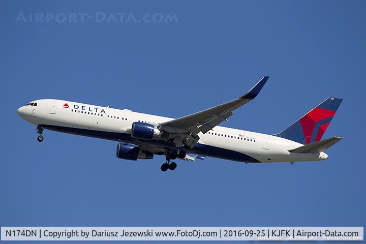 N174DN, 1990 Boeing 767-332 C/N 24802, Boeing 767-332/ER - Delta Air Lines  C/N 24802, N174DN