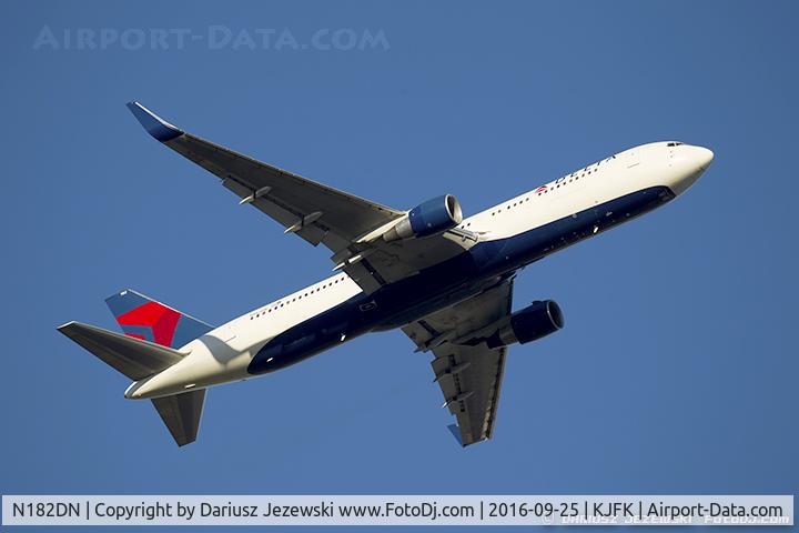 N182DN, 1992 Boeing 767-332/ER C/N 25987, Boeing 767-332/ER - Delta Air Lines  C/N 25987, N182DN