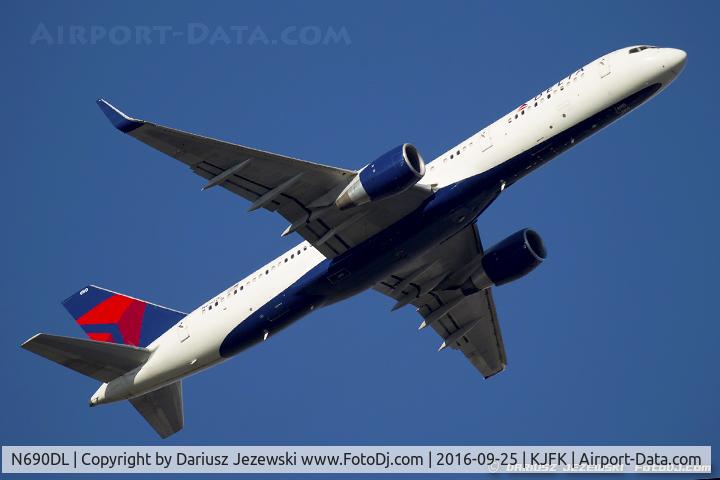 N690DL, 1998 Boeing 757-232 C/N 27585, Boeing 757-232 - Delta Air Lines  C/N 27585, N690DL