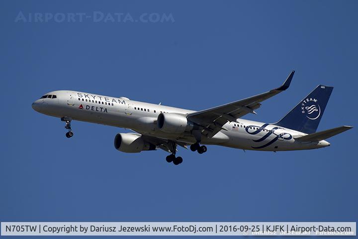 N705TW, 1997 Boeing 757-231ER C/N 28479, Boeing 757-231 - SkyTeam (Delta Air Lines)   C/N 28479, N705TW