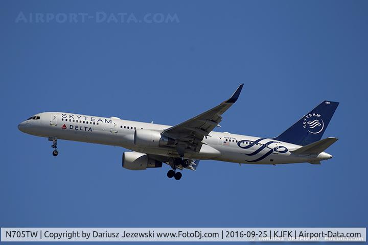 N705TW, 1997 Boeing 757-231ER C/N 28479, Boeing 757-231 - SkyTeam (Delta Air Lines)   C/N 28479, N705TW