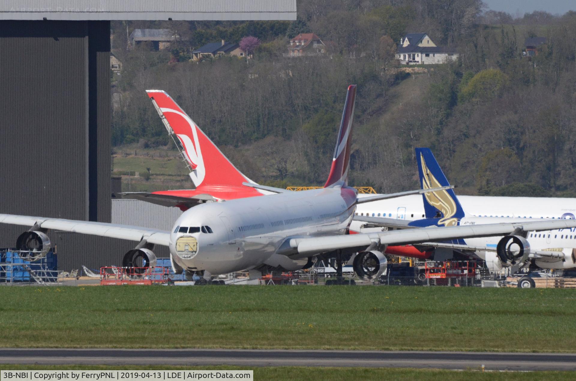 3B-NBI, 2006 Airbus A340-313X C/N 793, Air Mauritius A343 quickly being reduced to scrap metal.