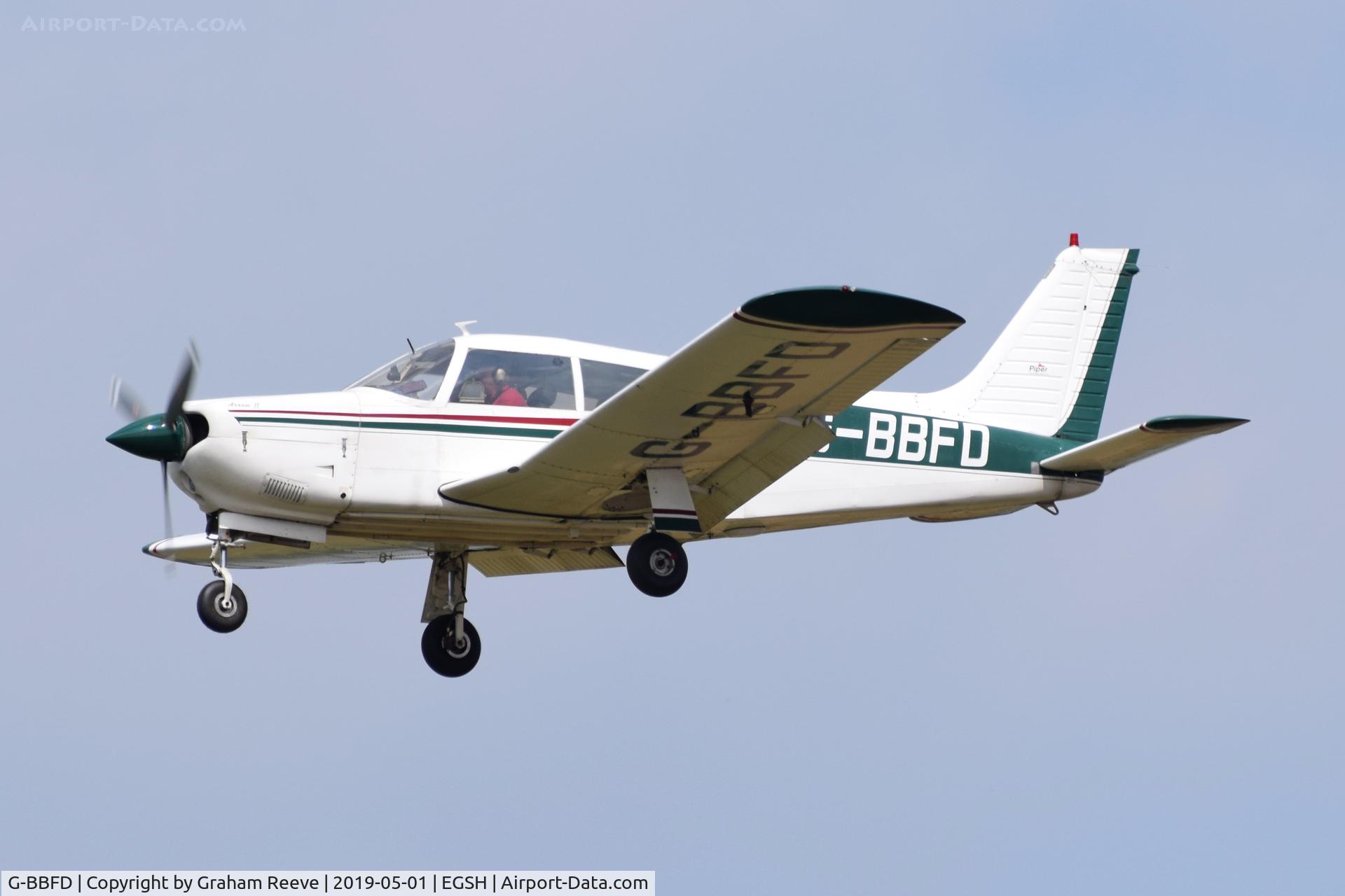 G-BBFD, 1973 Piper PA-28R-200-2 Cherokee Arrow II C/N 28R-7335342, Landing at Norwich.