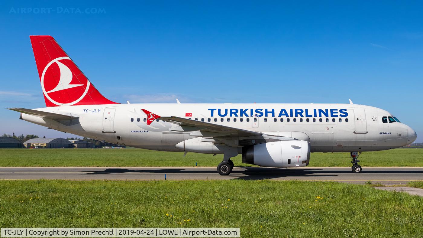 TC-JLY, 2011 Airbus A319-132 C/N 4774, TC-JLY @ Linz Airport