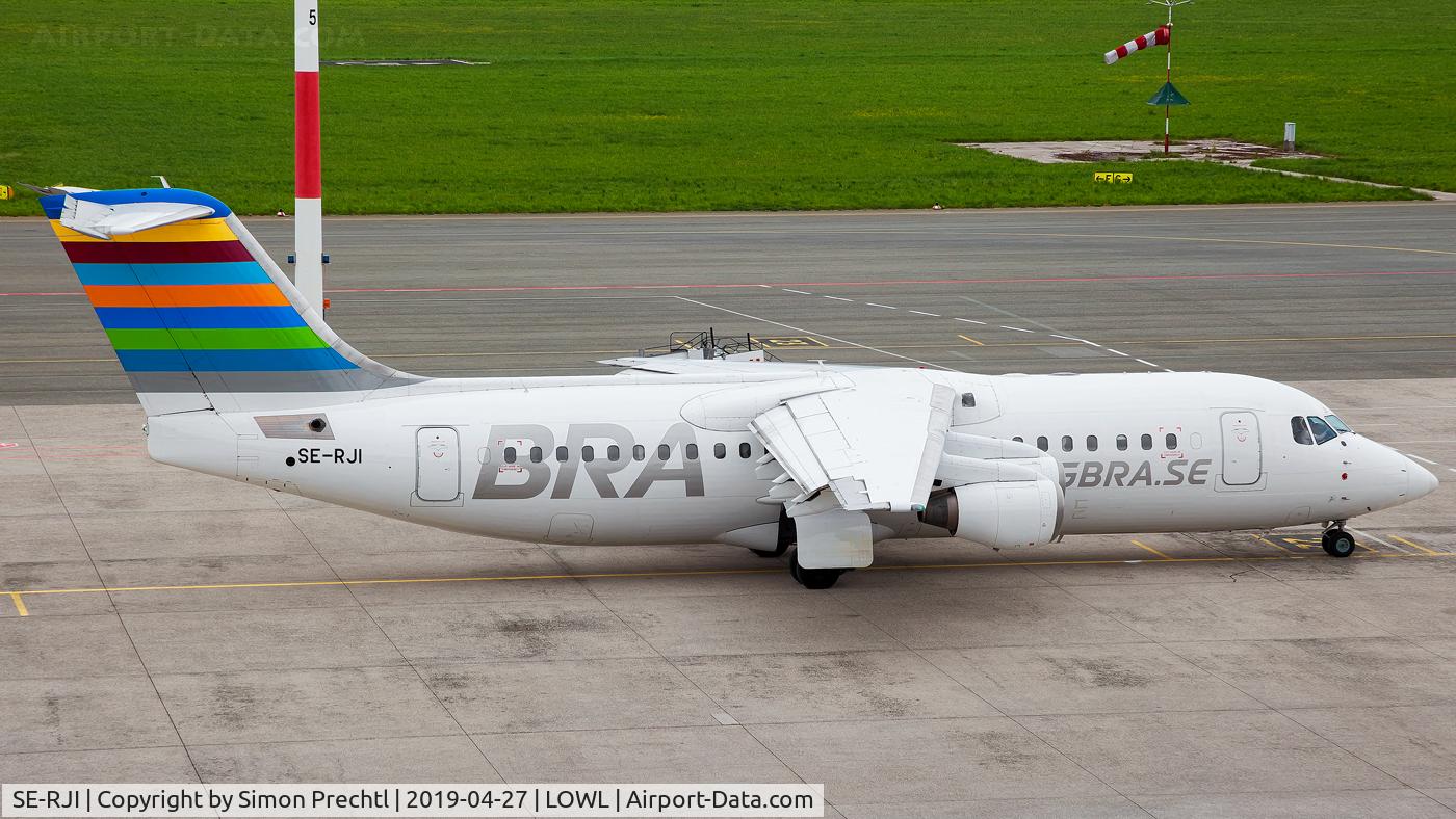 SE-RJI, 1999 British Aerospace Avro 146-RJ100 C/N E3357, SE-RJI @ Linz Airport