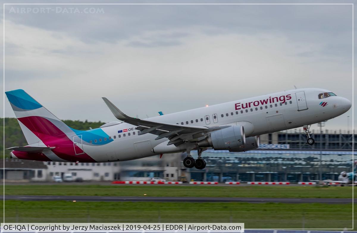 OE-IQA, 2016 Airbus A320-214 C/N 6992, Airbus A320-214