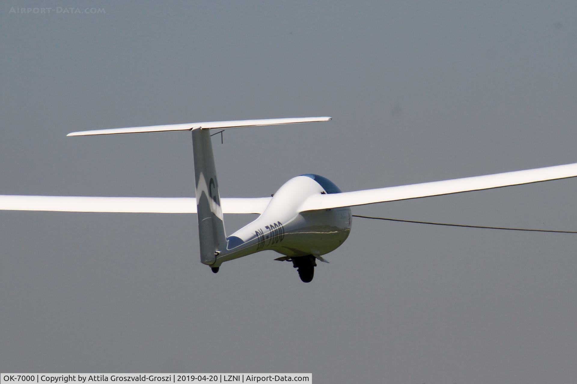 OK-7000, 2005 Schempp-Hirth Discus 2a C/N 216, LZNI - Nitra Airport, Slovakia - Pribina Cup 2019