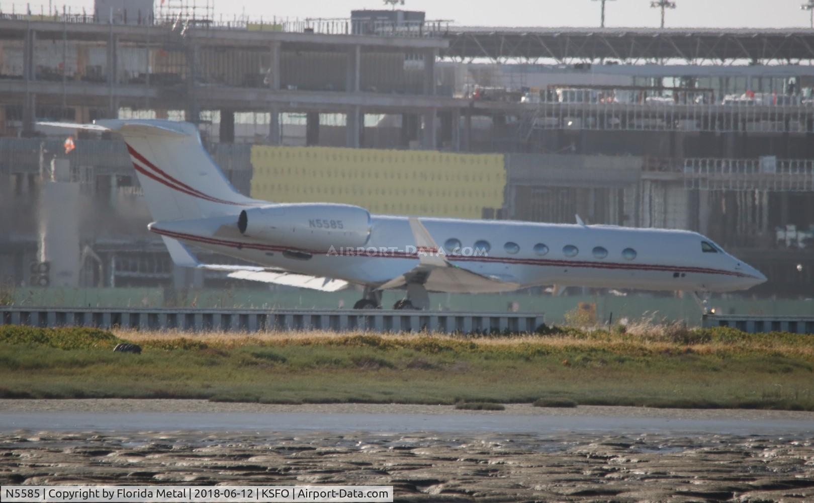 N5585, 2005 Gulfstream Aerospace GV-SP (G550) C/N 5085, Gulfstream 550