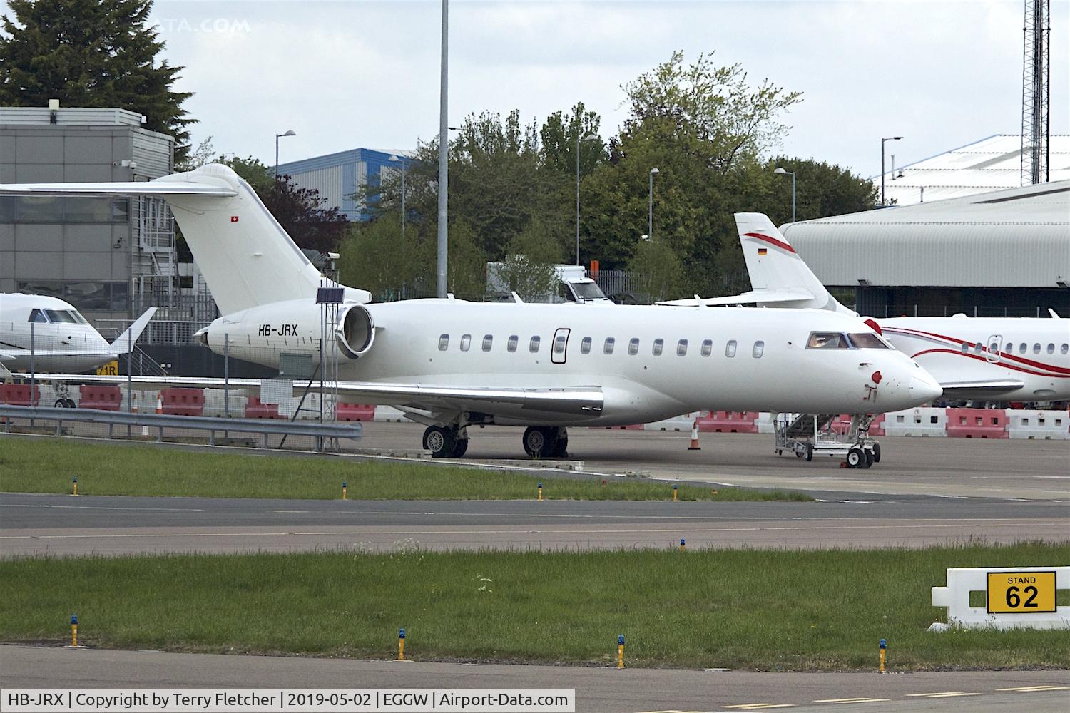 HB-JRX, 2009 Bombardier BD-700-1A11 Global 5000 C/N 9373, at Luton