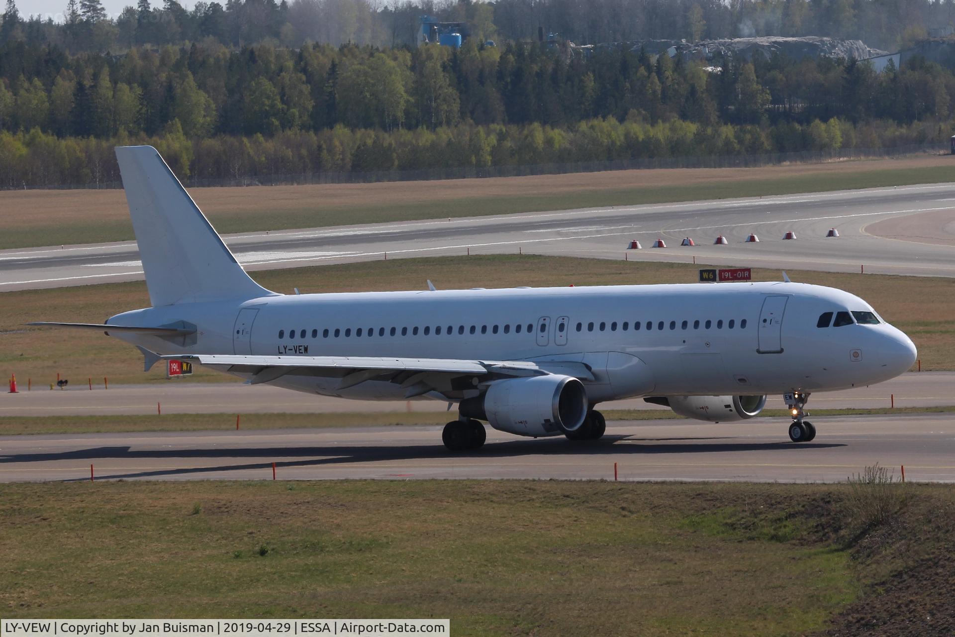 LY-VEW, 1999 Airbus A320-214 C/N 1005, Norwegian (lsd Avion)