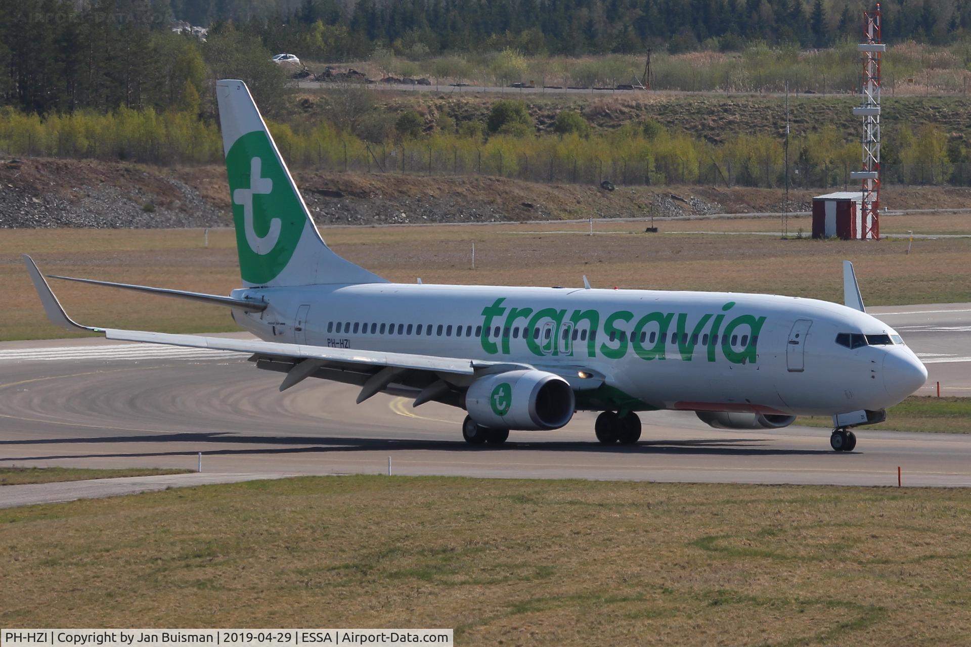 PH-HZI, 2000 Boeing 737-8K2 C/N 28380, Transavia