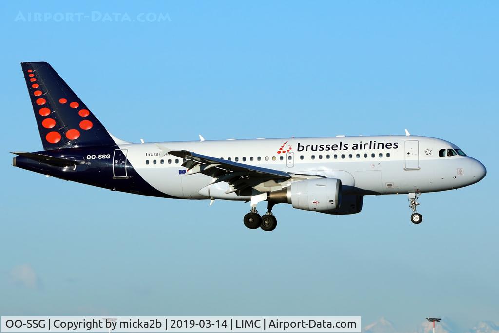OO-SSG, 2000 Airbus A319-112 C/N 1160, Landing. Scrapped in september 2020.