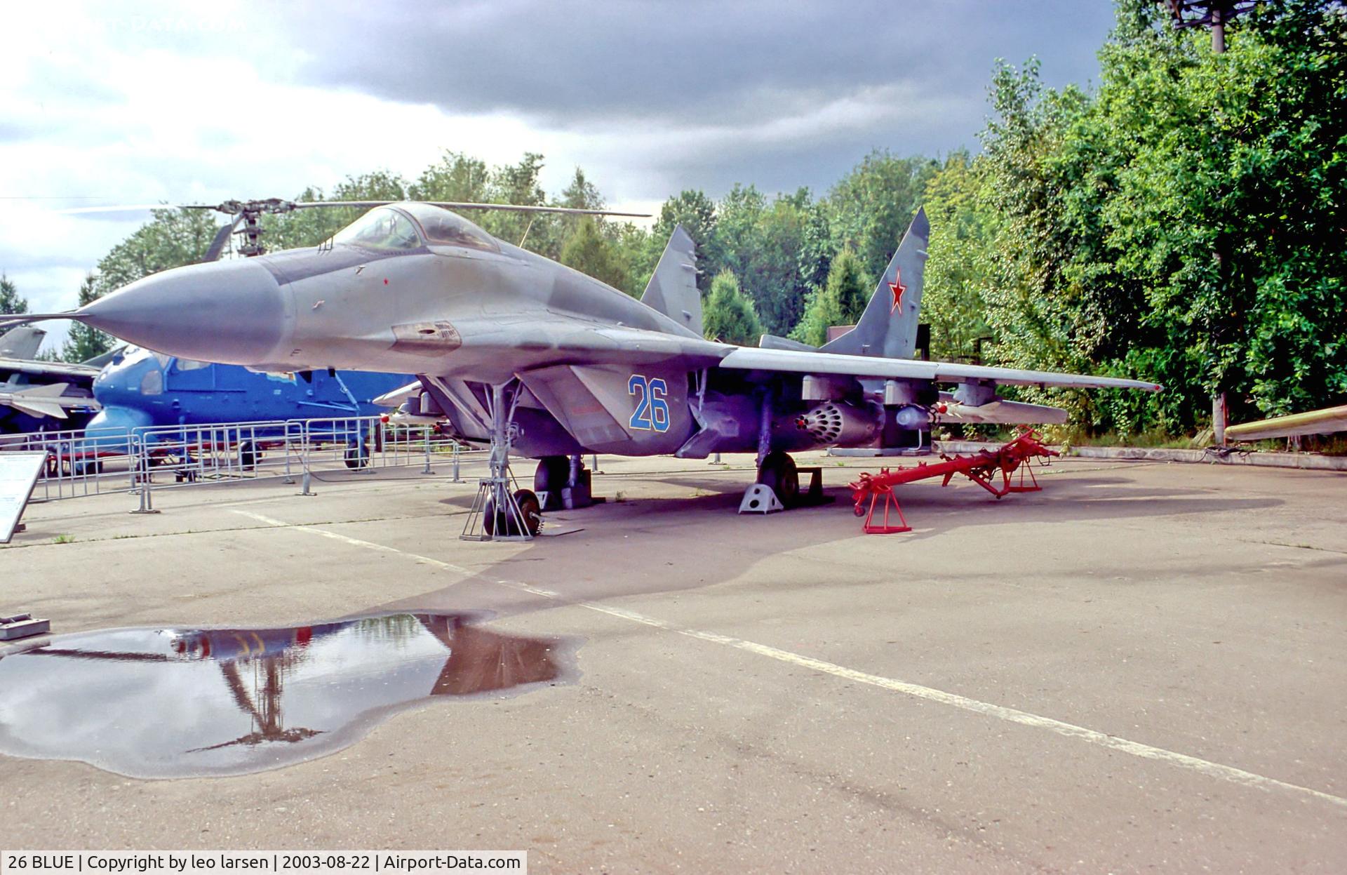 26 BLUE, Mikoyan-Gurevich MiG-29 C/N 29605560, Central Museum of the great Patriotic war 22.8.2003
