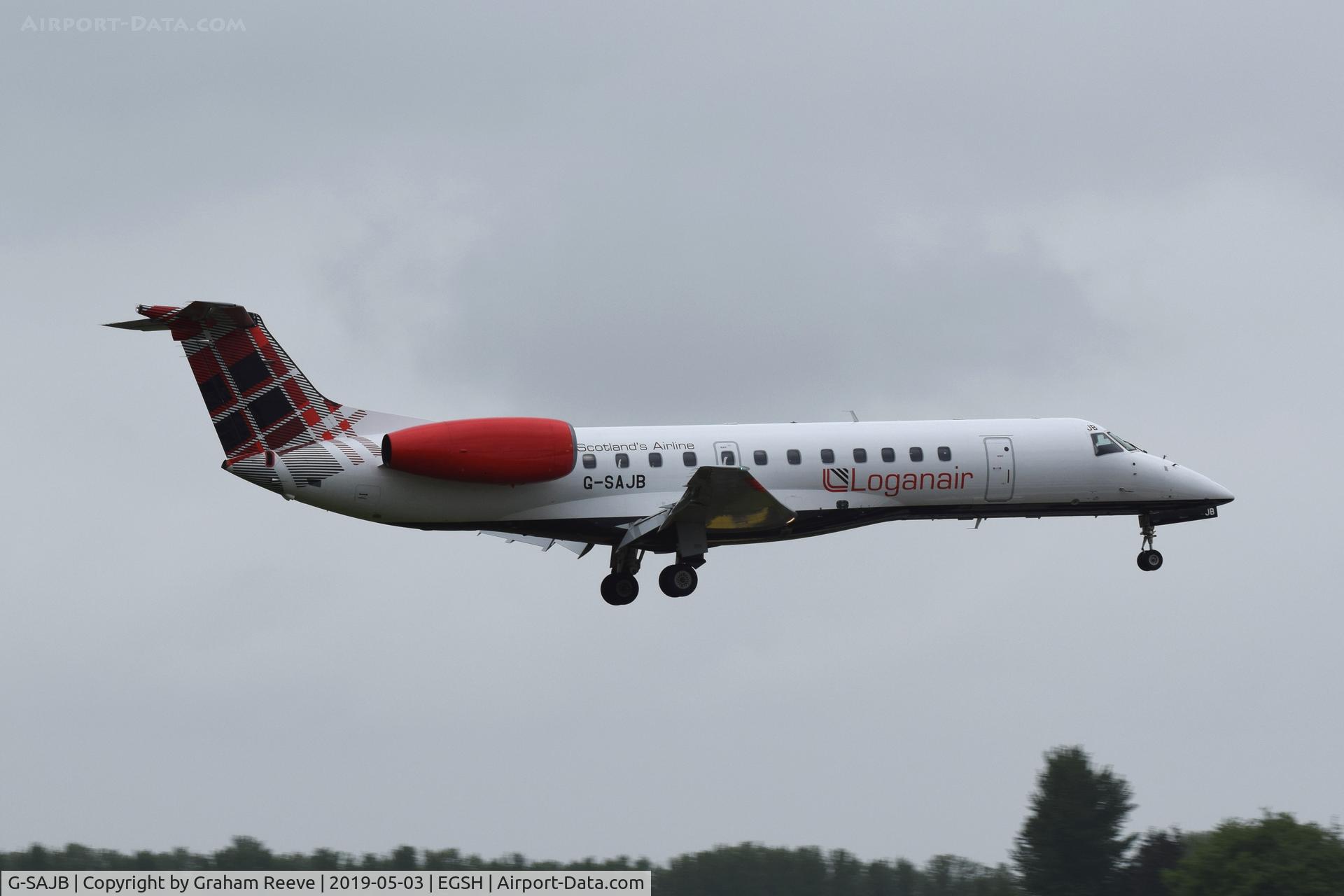 G-SAJB, 2001 Embraer ERJ-135ER (EMB-135ER) C/N 145473, Landing at Norwich.