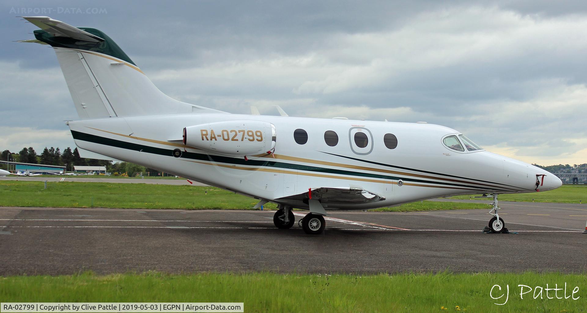 RA-02799, 2010 Hawker Beechcraft 390 Premier 1A C/N RB-279, Parked @ Dundee