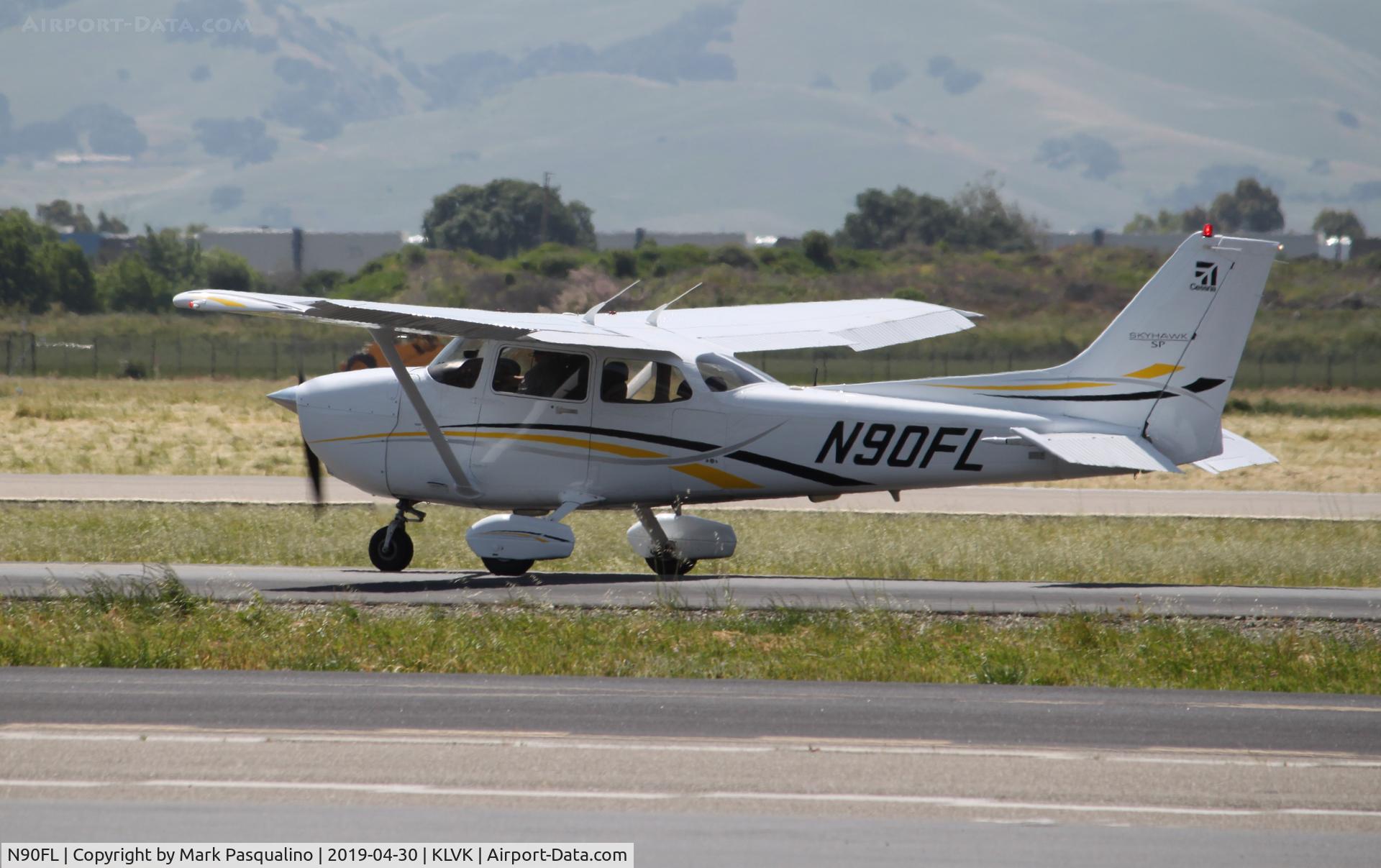 N90FL, 1998 Cessna 172R Skyhawk C/N 17280562, Cessna 172R