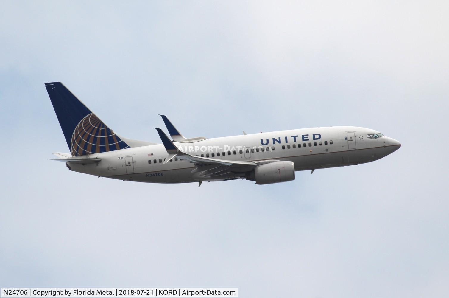 N24706, 1998 Boeing 737-724 C/N 28767, United