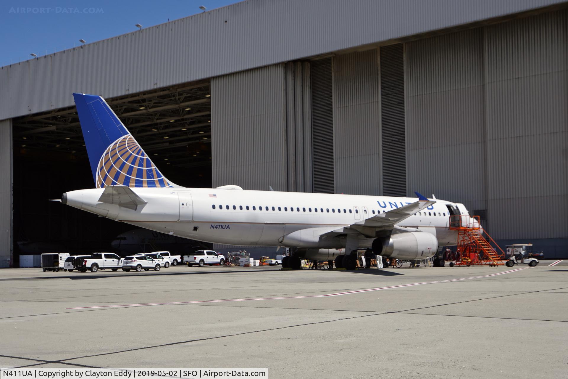 N411UA, 1994 Airbus A320-232 C/N 464, SFO 2019.