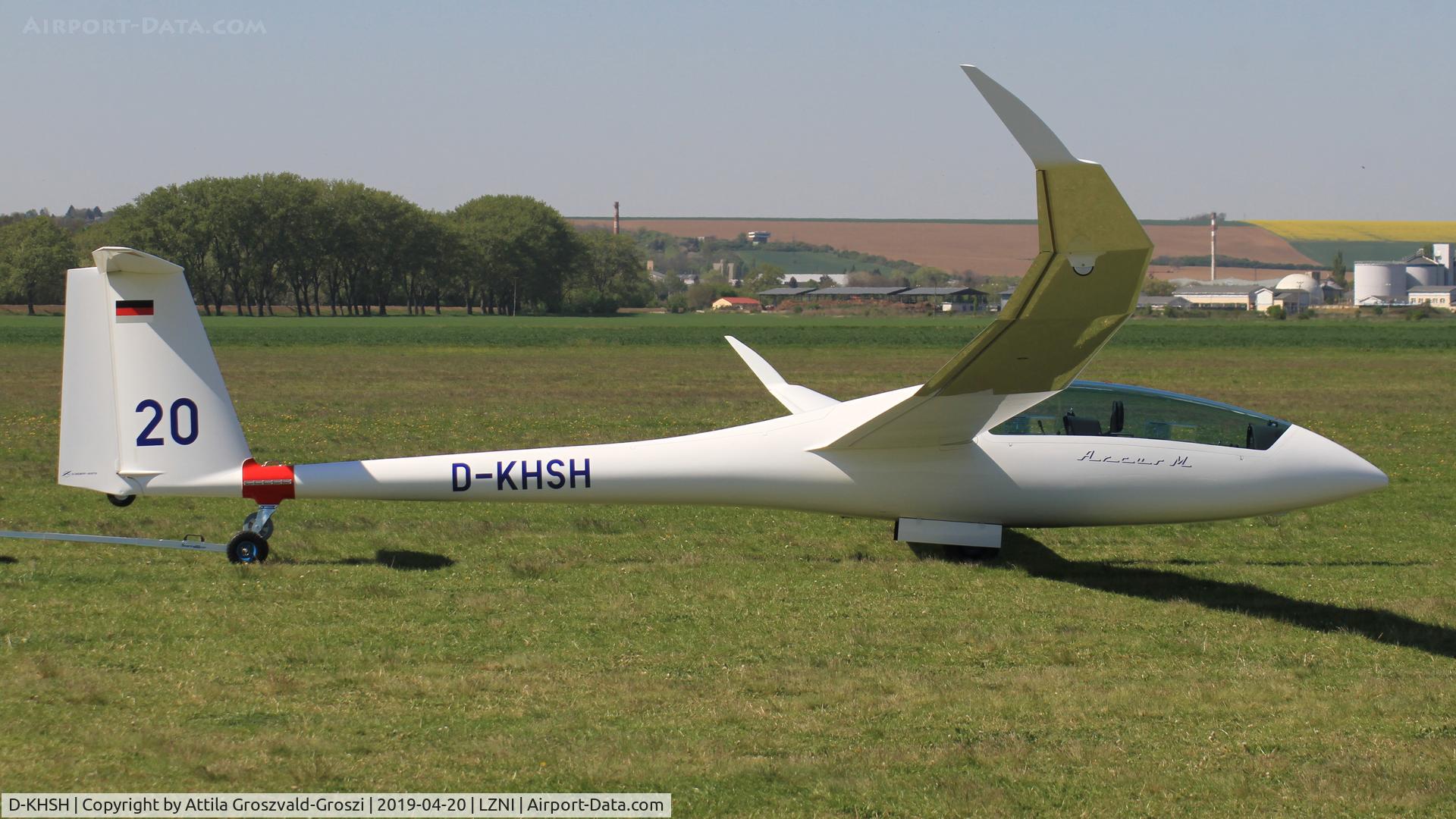 D-KHSH, Schempp-Hirth Arcus M, LZNI - Nitra Airport, Slovakia - Pribina Cup 2019