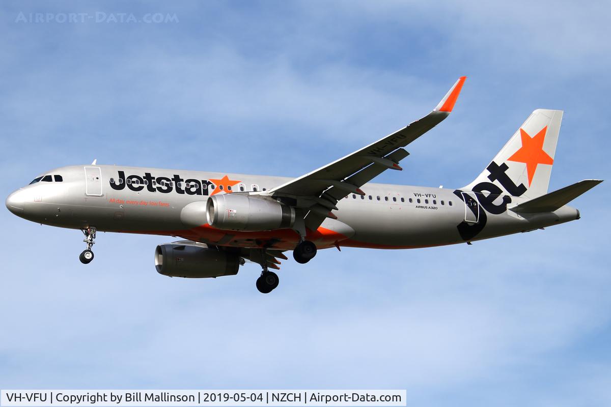 VH-VFU, 2013 Airbus A320-232 C/N 5814, JQ237