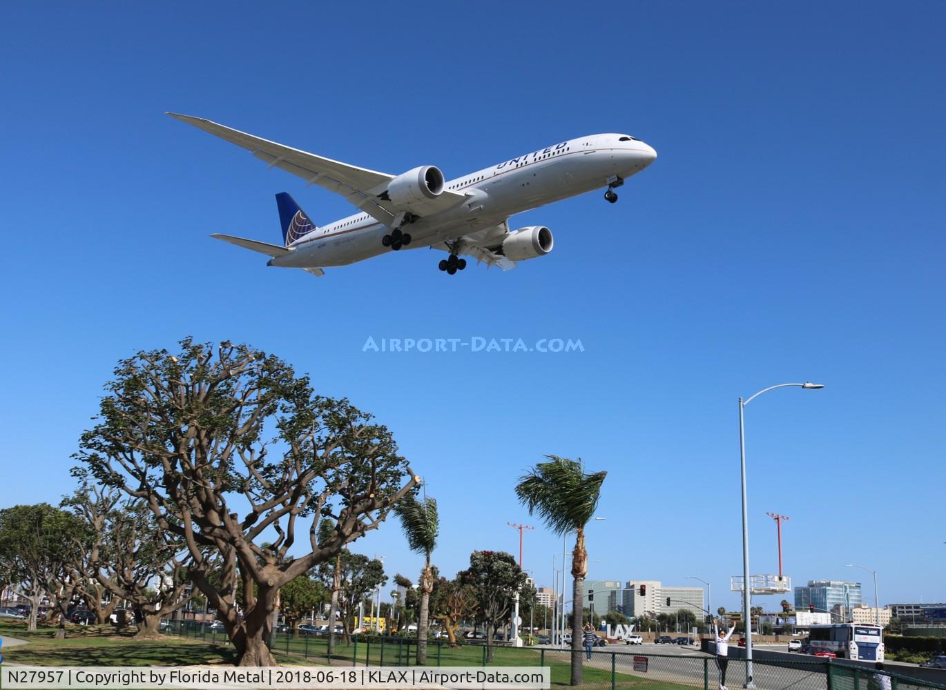 N27957, 2015 Boeing 787-9 Dreamliner C/N 36409, United