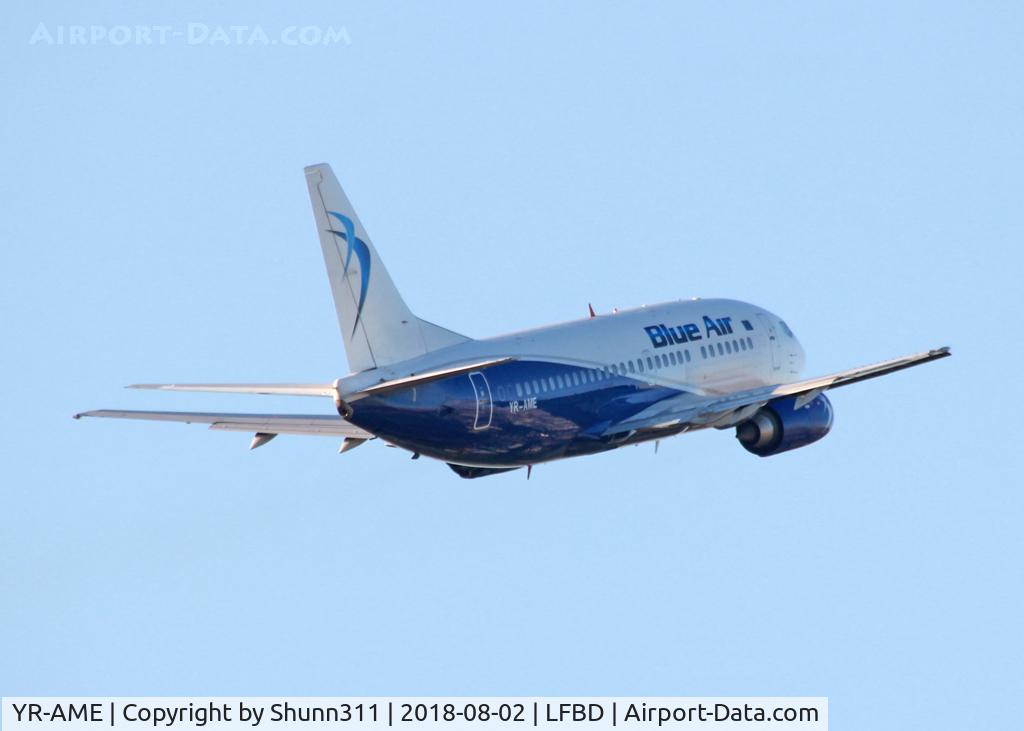 YR-AME, 1991 Boeing 737-530 C/N 24941, Climbing after take-off...