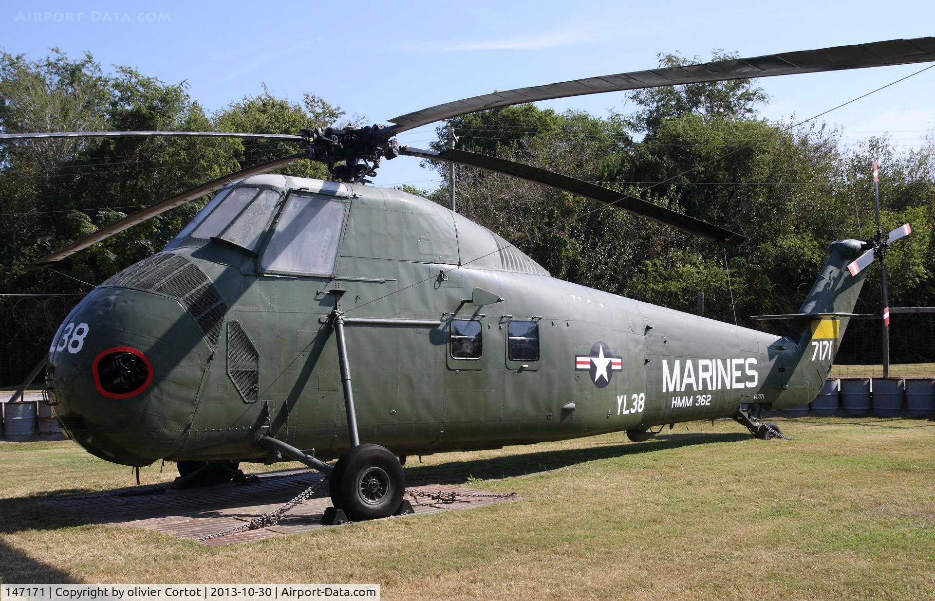 147171, Sikorsky UH-34D Seahorse C/N 58-1087, Displayed in the Vietnam 