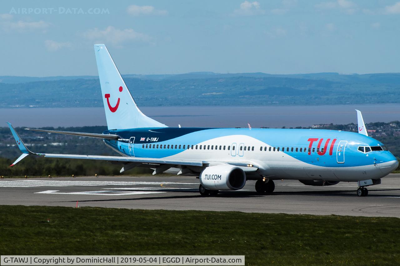 G-TAWJ, 2012 Boeing 737-8K5 C/N 38108, Departing RWY 09