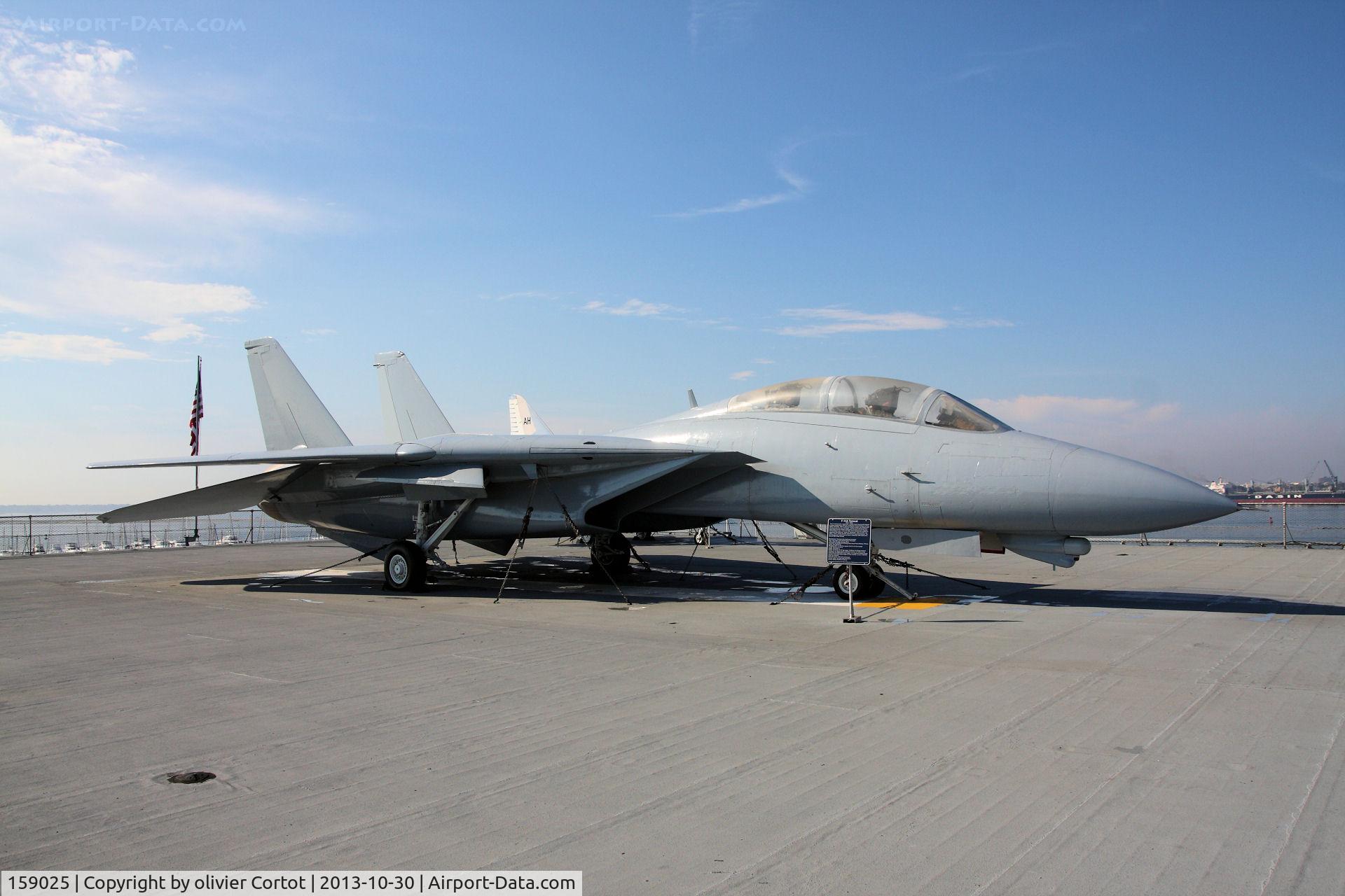 159025, Grumman F-14A Tomcat C/N 86, in 2013