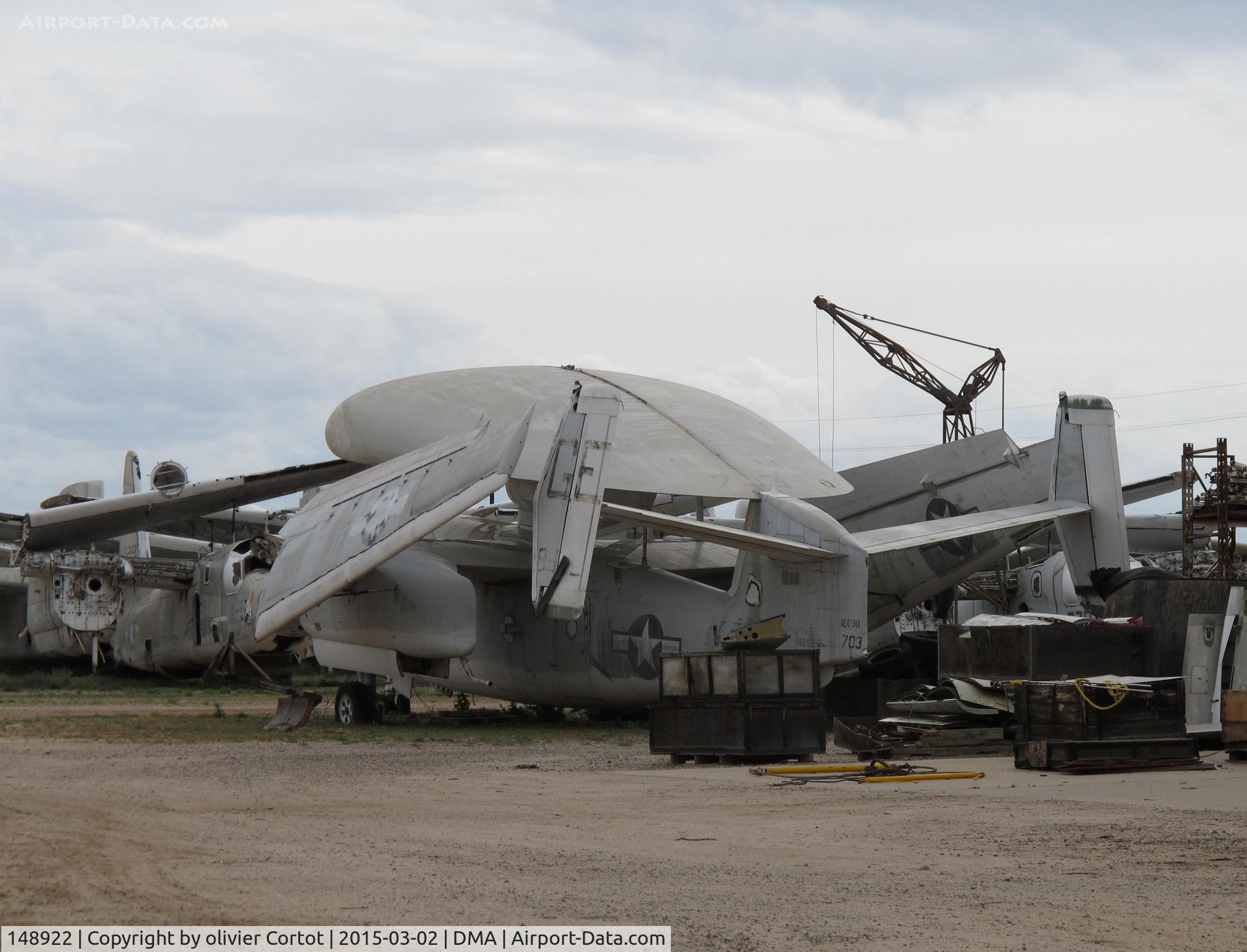 148922, Grumman E-1B Tracer (G-117) C/N 87, rear view