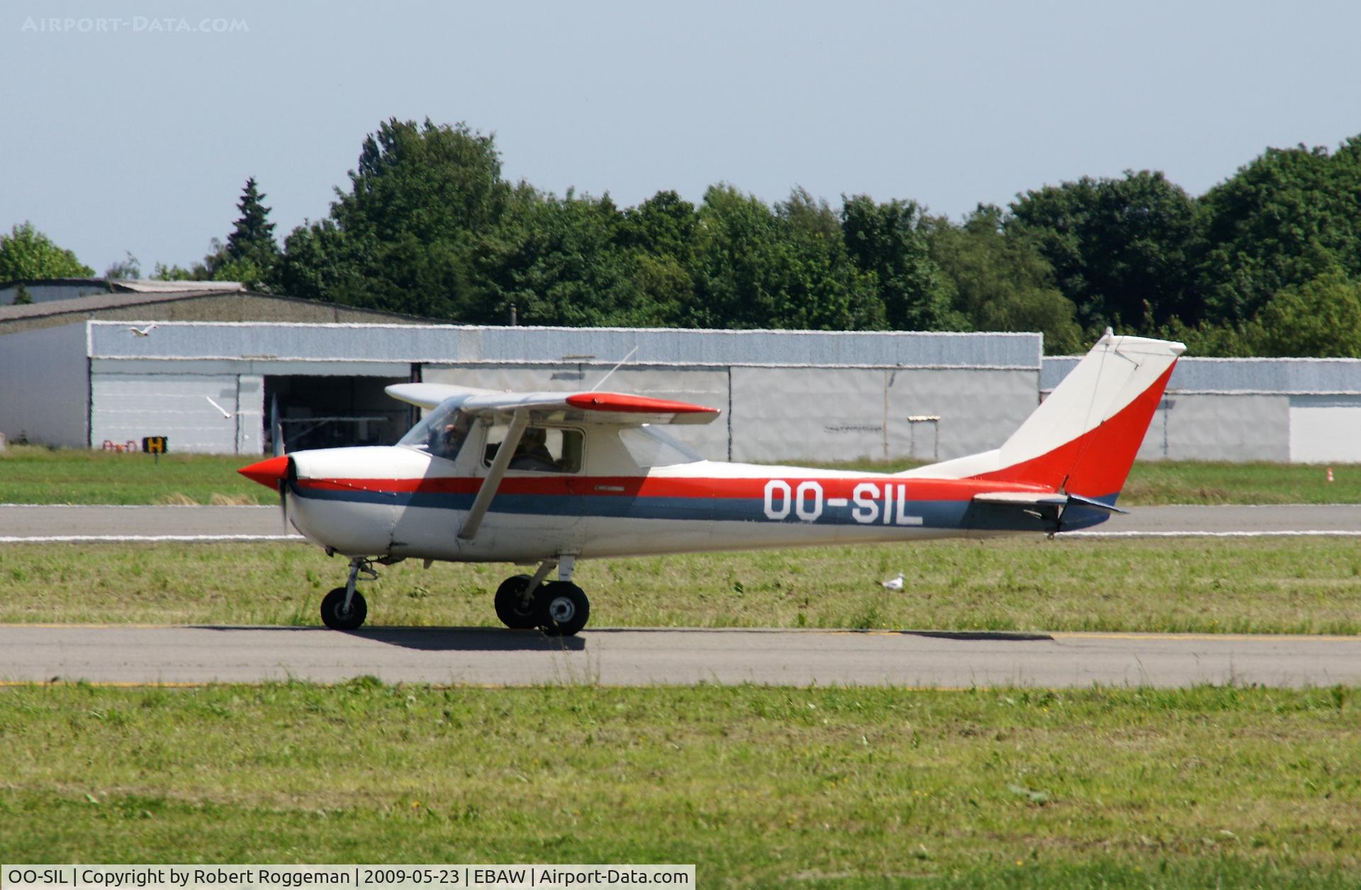 OO-SIL, Cessna F150F C/N 15062890/F15000022, DURING STAMPE FLY IN.