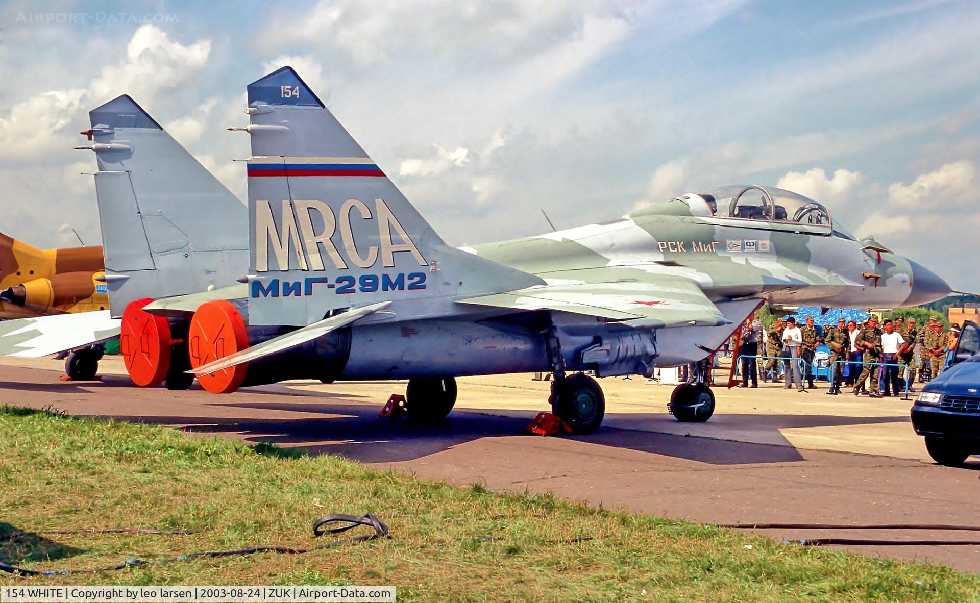 154 WHITE, Mikoyan-Gurevich MiG-29M2 C/N 2960905554, Zhukovsky 24.8.2003