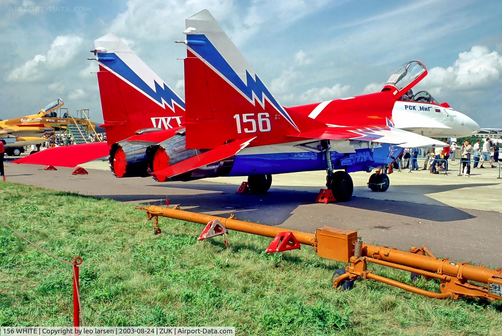 156 WHITE, 1990 Mikoyan-Gurevich MiG-29M C/N 29609055561, Zhukovssky 24.8.2003