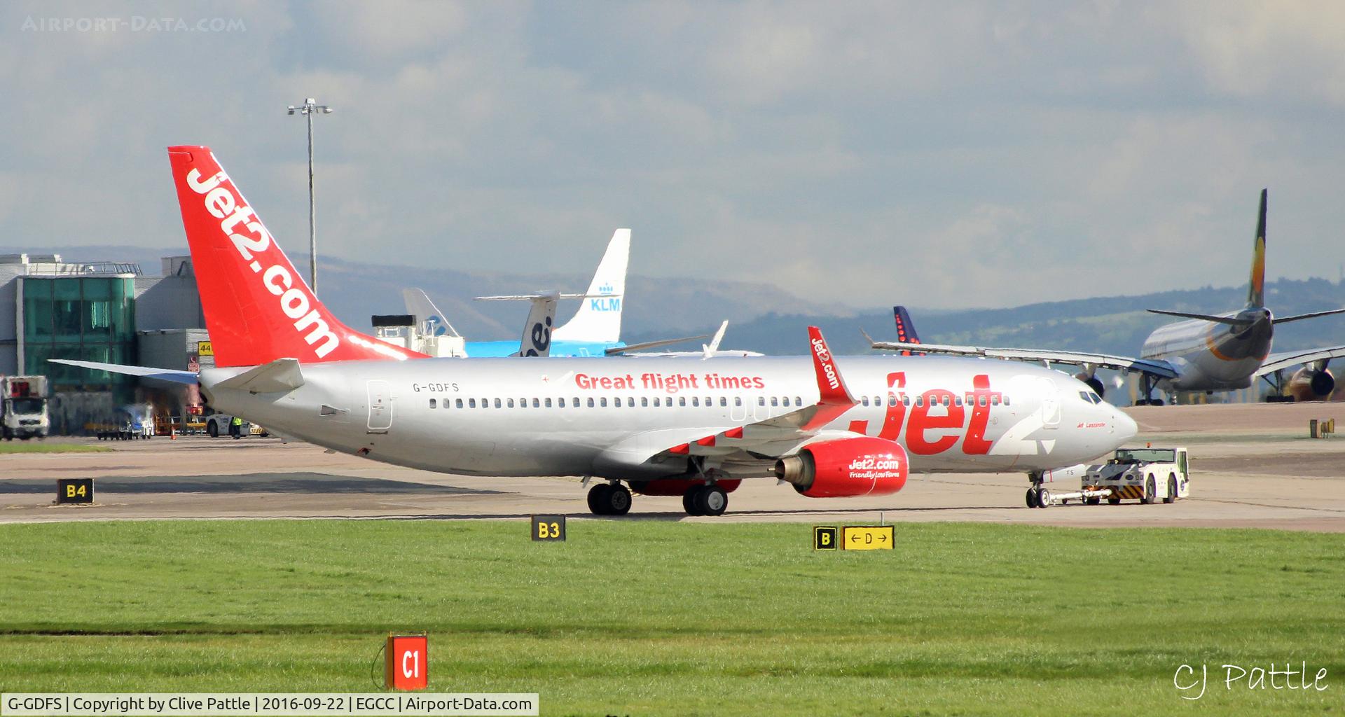 G-GDFS, 2001 Boeing 737-86N C/N 32243, @ EGCC