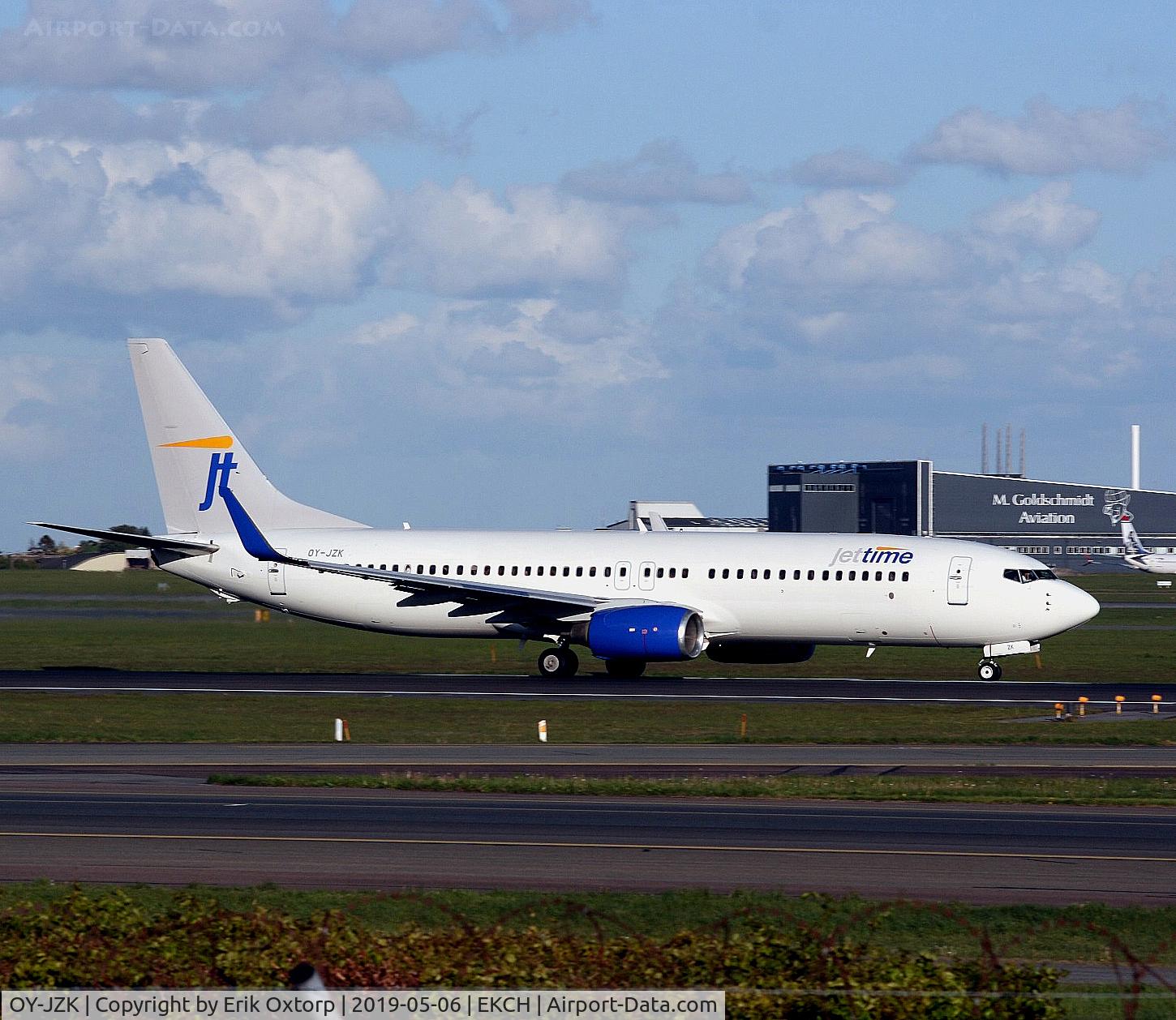 OY-JZK, 2005 Boeing 737-86Q C/N 30296, OY-JZK taking off rw 22R